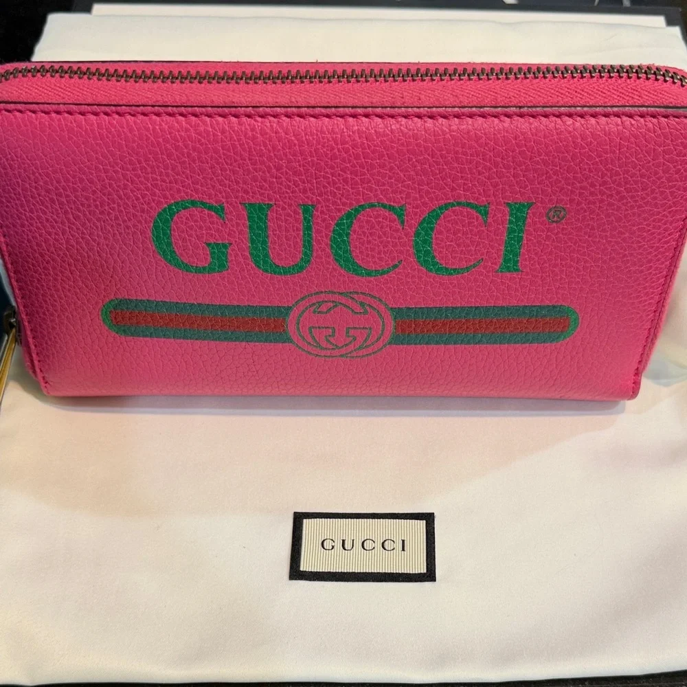 Gucci Hot Pink Leather Zip-Around Wallet with Green Logo Stripe 🩷💚❤️ - Picture 14 of 17